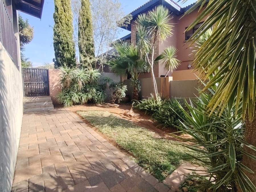 3 Bedroom Property for Sale in Pentagon Park Free State